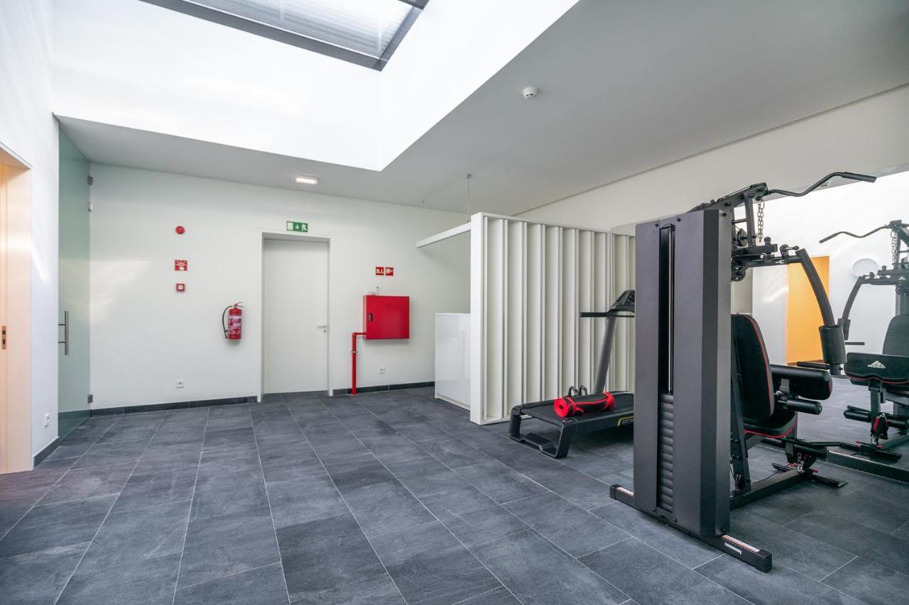 WHome | Av. da Liberdade Deluxe Apartment w/ S-Pool, Gym&Parking Lisbon Bagian luar foto