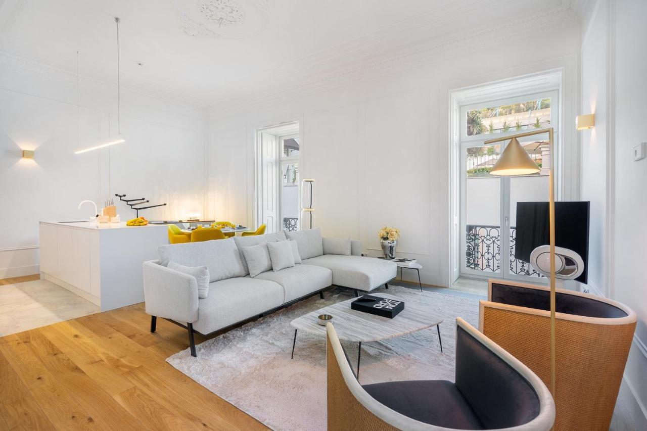 WHome | Av. da Liberdade Deluxe Apartment w/ S-Pool, Gym&Parking Lisbon Bagian luar foto
