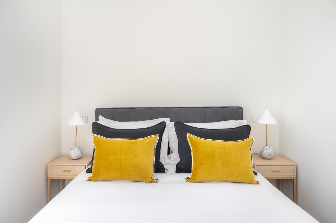 WHome | Av. da Liberdade Deluxe Apartment w/ S-Pool, Gym&Parking Lisbon Bagian luar foto