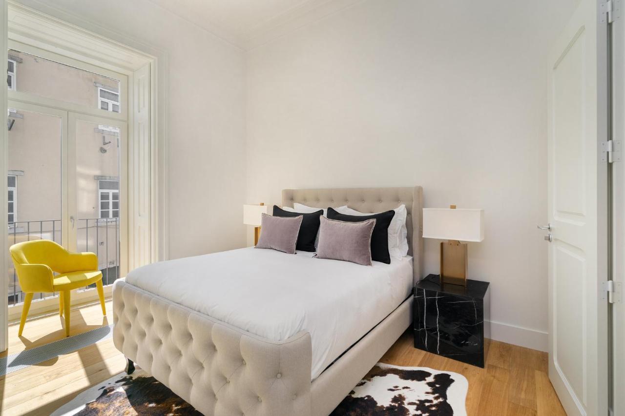 WHome | Av. da Liberdade Deluxe Apartment w/ S-Pool, Gym&Parking Lisbon Bagian luar foto